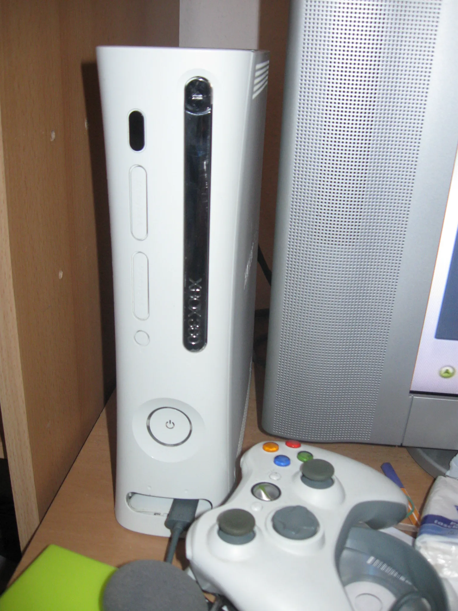 Verkaufe Xbox 360 mit viel Zubehör für 350