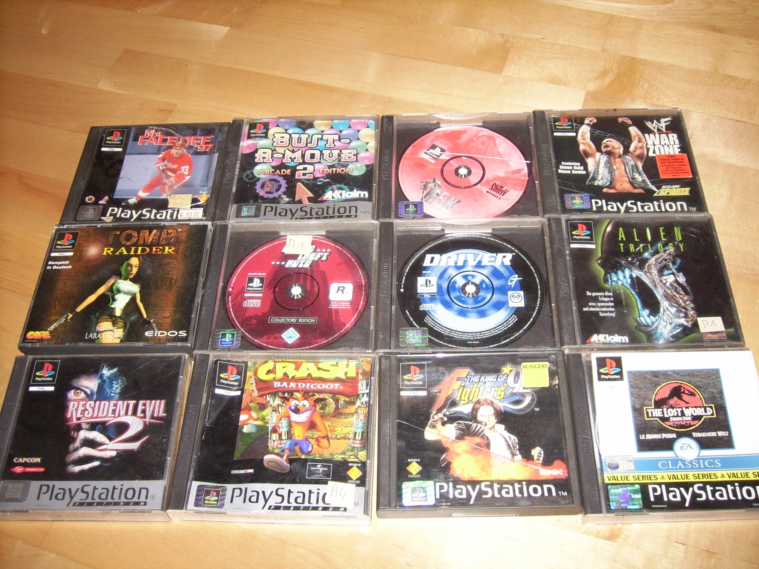12 x PS1 Games