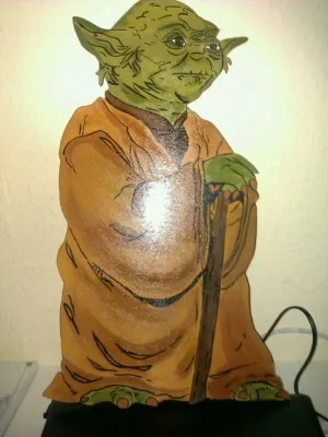 Star Wars -Yoda- R2D2- Ahsoka -Raumschiff oder Spyro  aus Holz je ab 20 -25 Euro – Bild 1